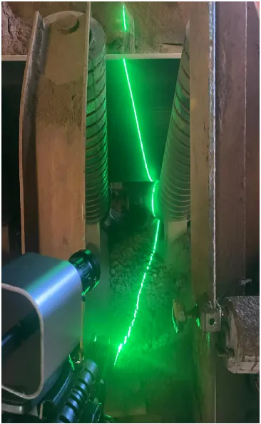 Material conveyor belt - tear monitoring