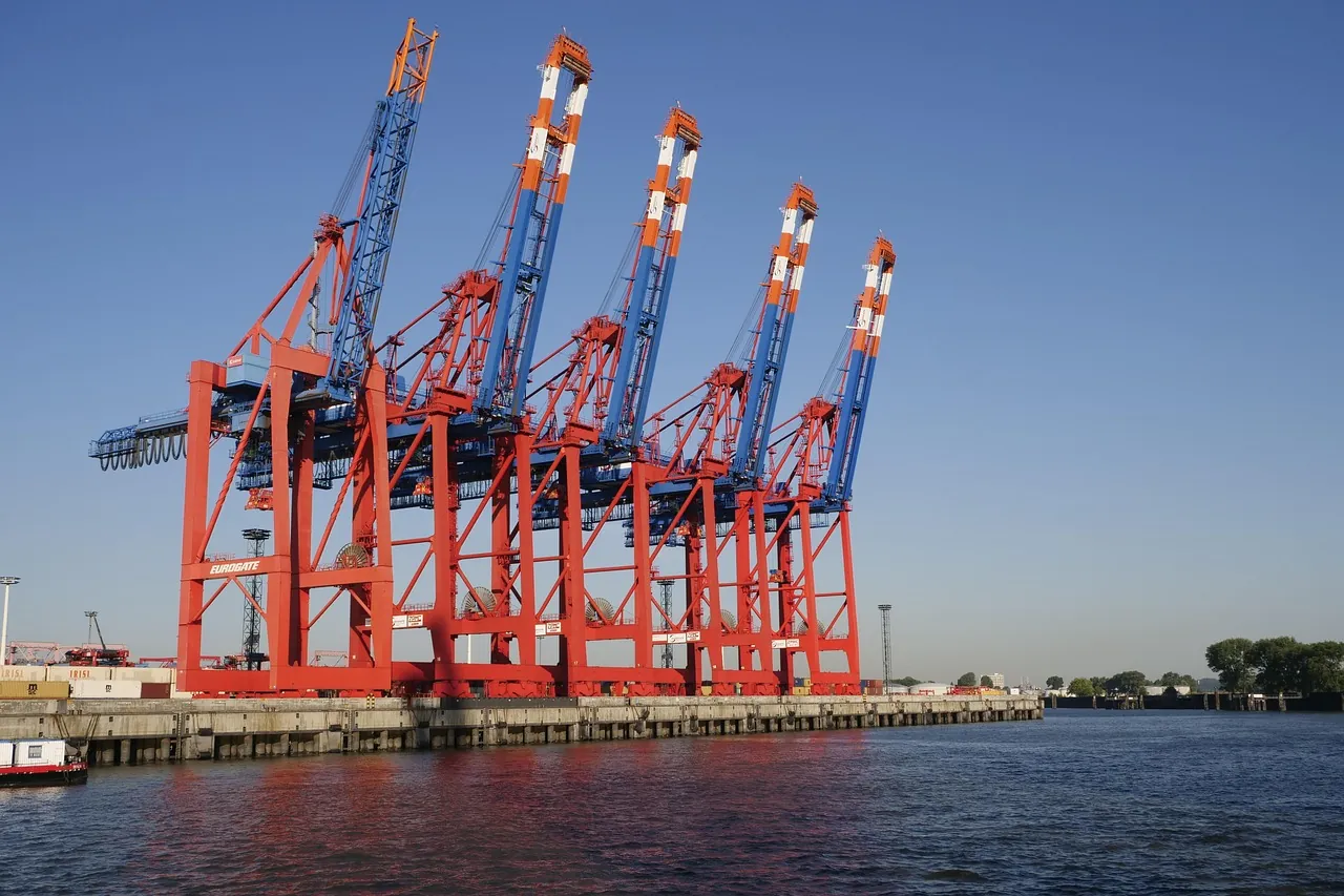 Port terminals (coal, ore, grain)