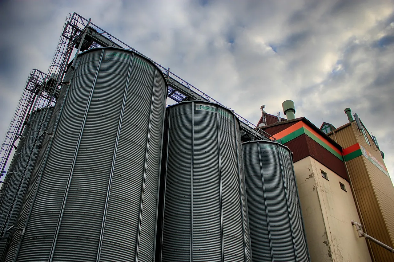 Grain warehouse